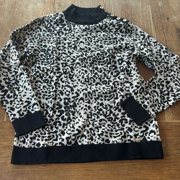 Woman’s Calvin Klein animal print sweater - Picture 1 of 6